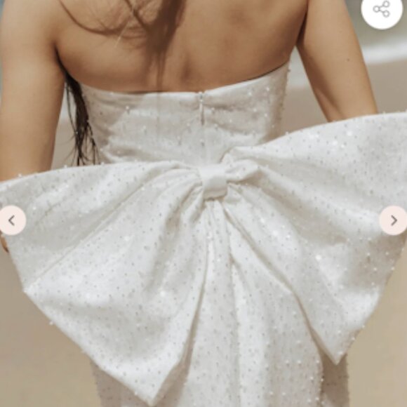 Untamed Petals Kane Afterparty Reception Dress - Picture 2 of 3